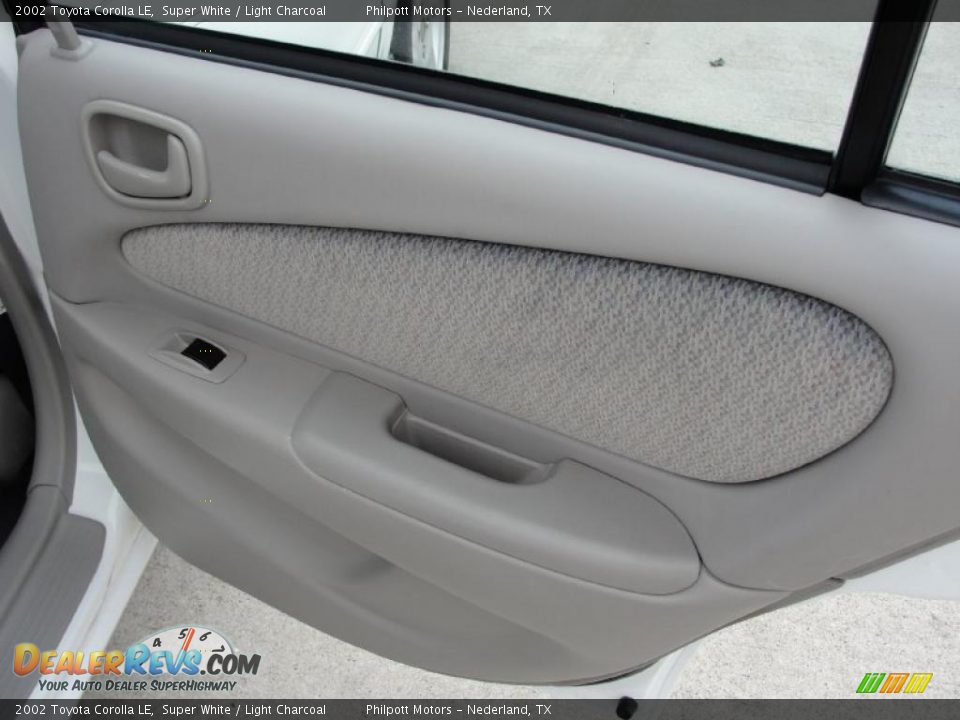 2002 Toyota Corolla LE Super White / Light Charcoal Photo #27