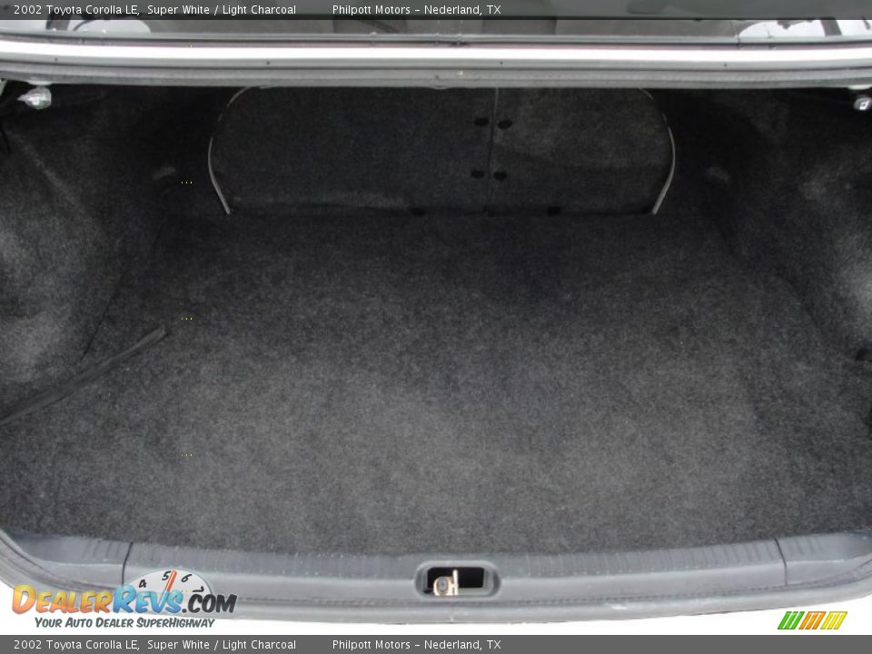2002 Toyota Corolla LE Super White / Light Charcoal Photo #29