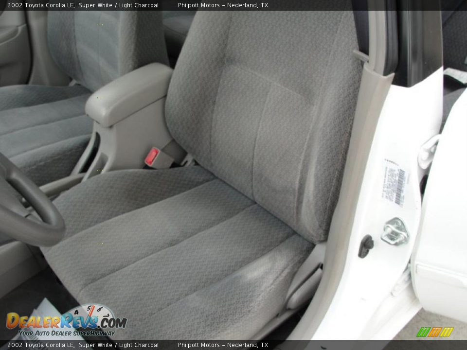 2002 Toyota Corolla LE Super White / Light Charcoal Photo #34