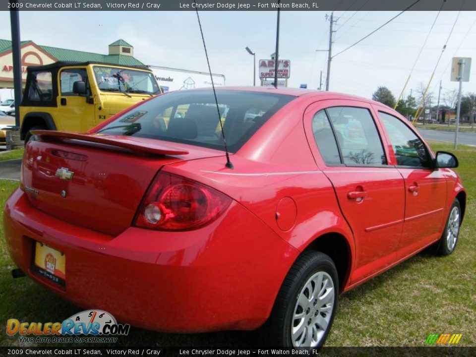 2009 Chevrolet Cobalt LT Sedan Victory Red / Gray Photo #5