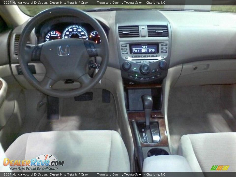 2007 Honda Accord EX Sedan Desert Mist Metallic / Gray Photo #5