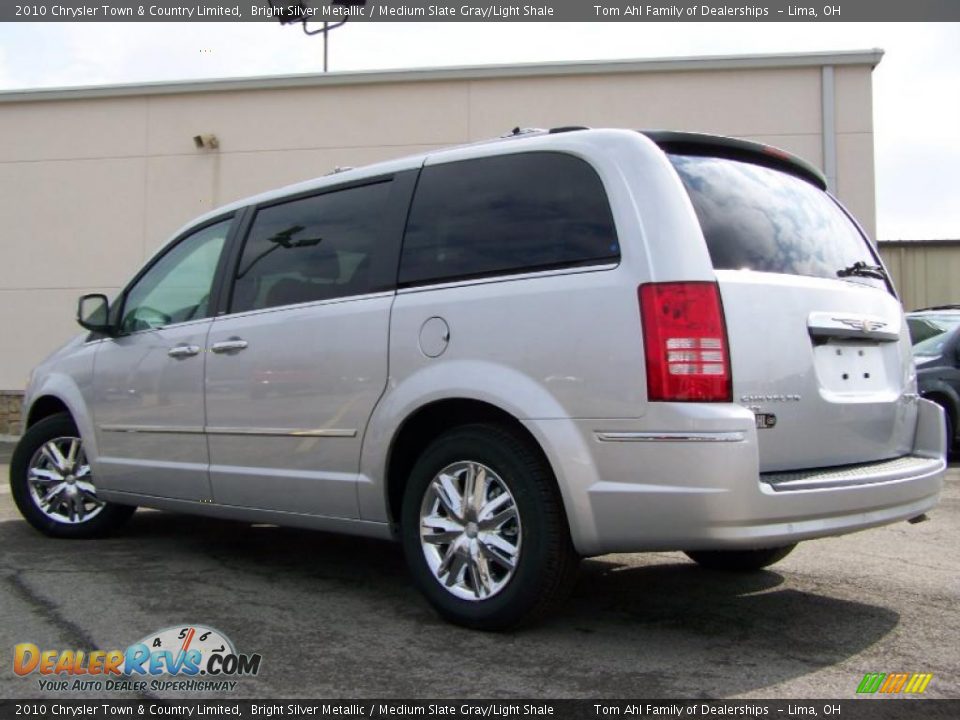 2010 Chrysler Town & Country Limited Bright Silver Metallic / Medium Slate Gray/Light Shale Photo #4