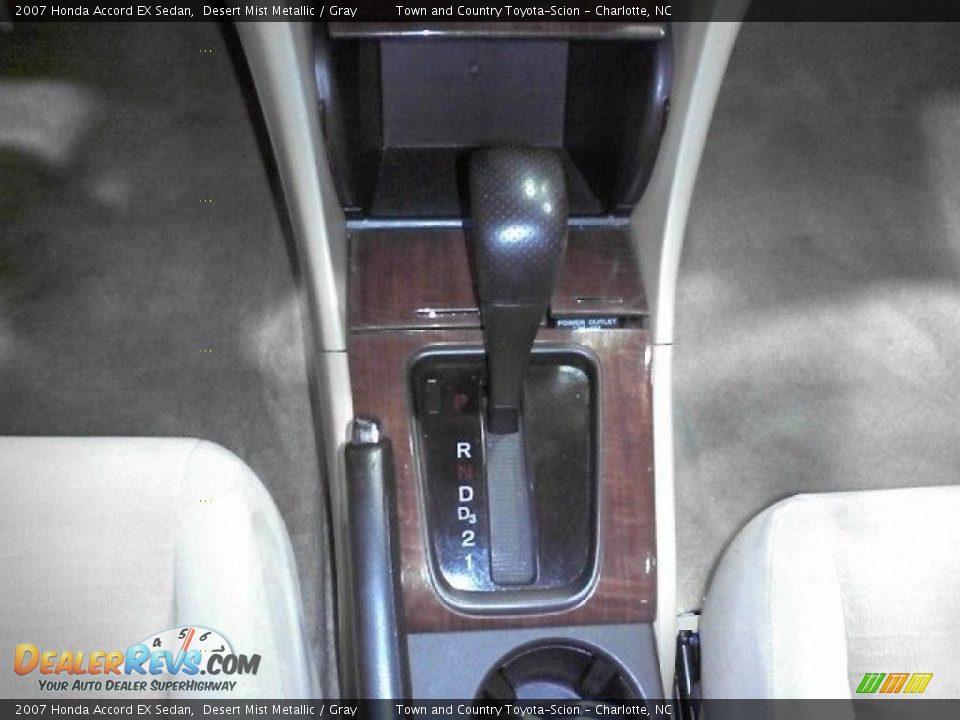 2007 Honda Accord EX Sedan Desert Mist Metallic / Gray Photo #10
