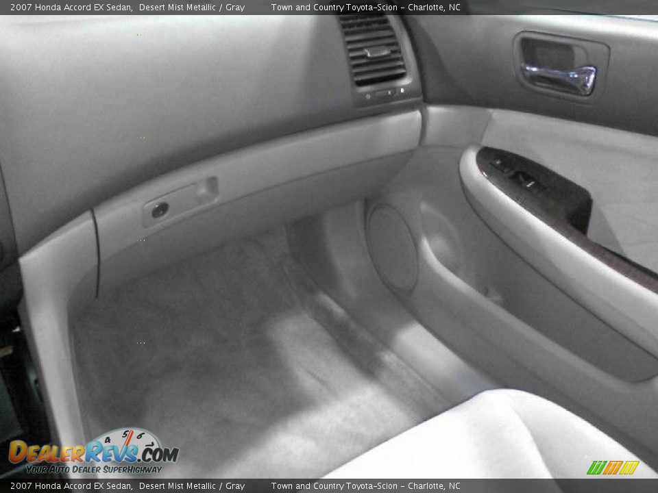 2007 Honda Accord EX Sedan Desert Mist Metallic / Gray Photo #11
