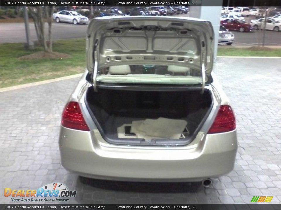 2007 Honda Accord EX Sedan Desert Mist Metallic / Gray Photo #15