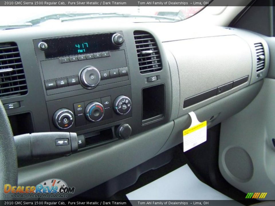 2010 GMC Sierra 1500 Regular Cab Pure Silver Metallic / Dark Titanium Photo #17