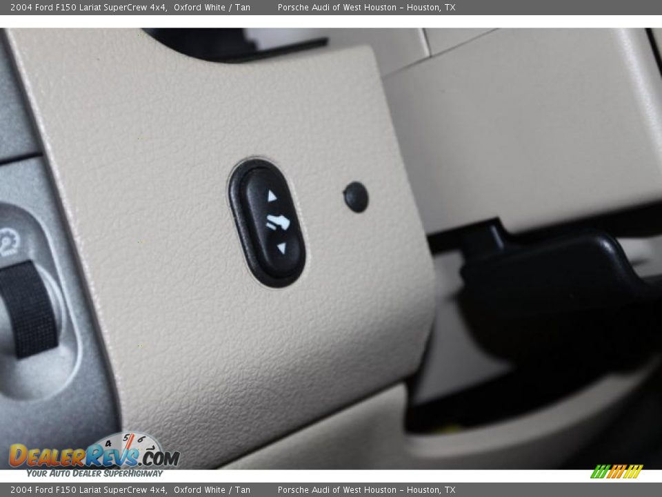 2004 Ford F150 Lariat SuperCrew 4x4 Oxford White / Tan Photo #31