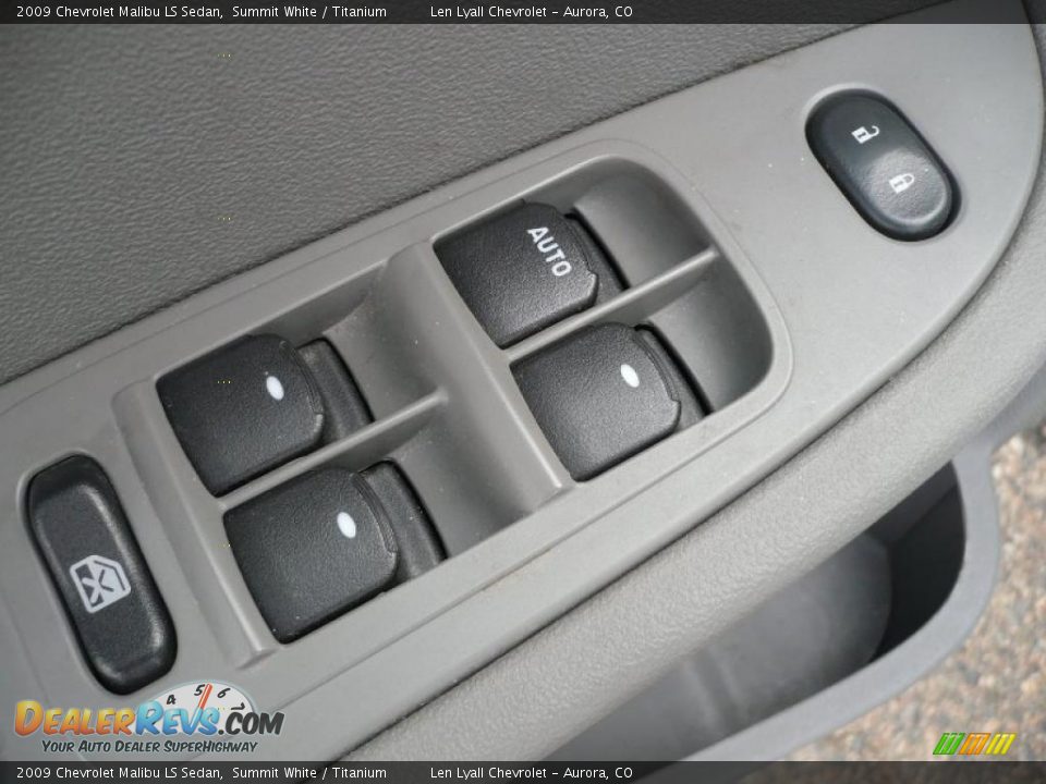 2009 Chevrolet Malibu LS Sedan Summit White / Titanium Photo #8