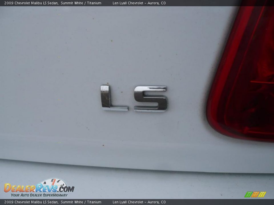 2009 Chevrolet Malibu LS Sedan Summit White / Titanium Photo #13