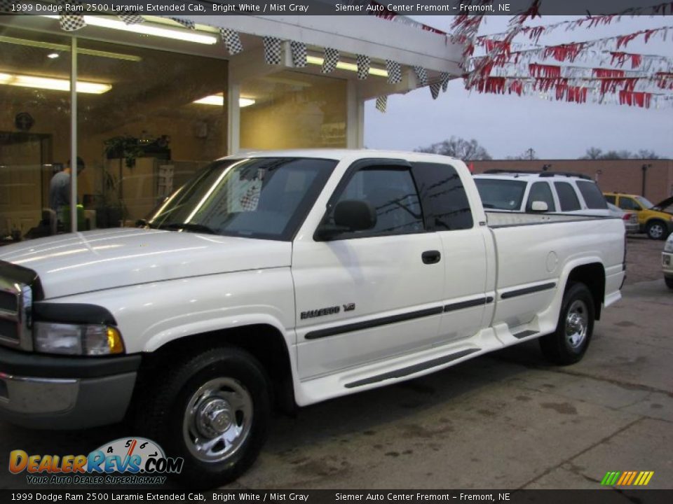 1999 Dodge Ram 2500 Laramie Extended Cab Bright White / Mist Gray Photo #4
