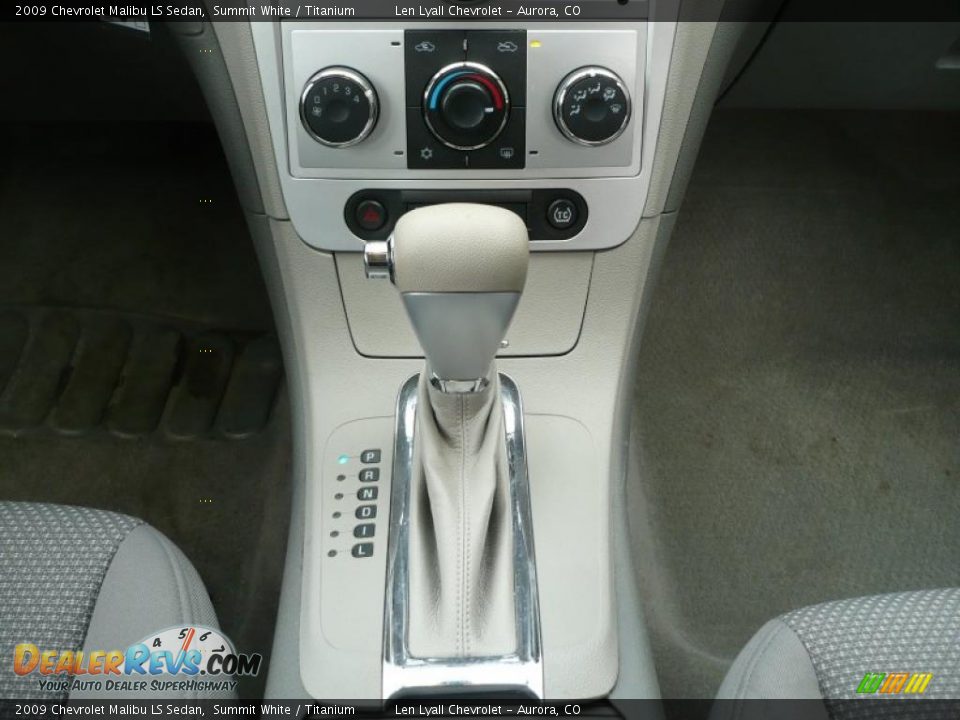 2009 Chevrolet Malibu LS Sedan Summit White / Titanium Photo #17