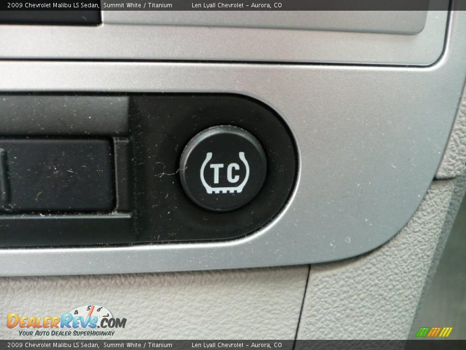 2009 Chevrolet Malibu LS Sedan Summit White / Titanium Photo #23