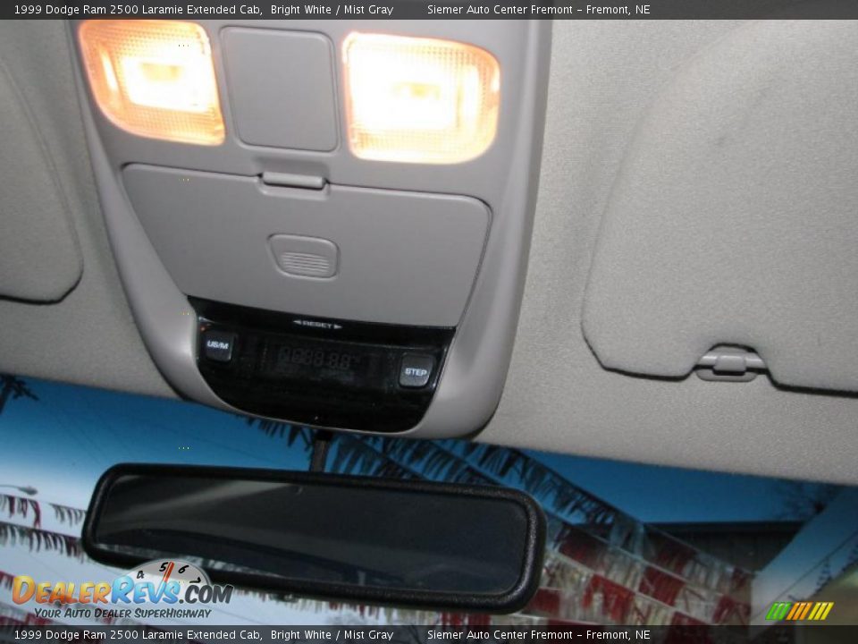 1999 Dodge Ram 2500 Laramie Extended Cab Bright White / Mist Gray Photo #20