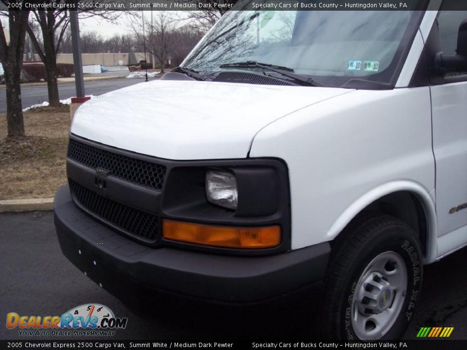 2005 Chevrolet Express 2500 Cargo Van Summit White / Medium Dark Pewter Photo #4