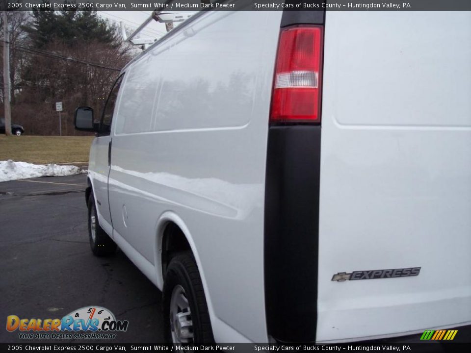 2005 Chevrolet Express 2500 Cargo Van Summit White / Medium Dark Pewter Photo #21