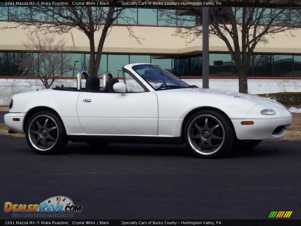 1991 Mazda MX-5 Miata Roadster Crystal White / Black Photo #2