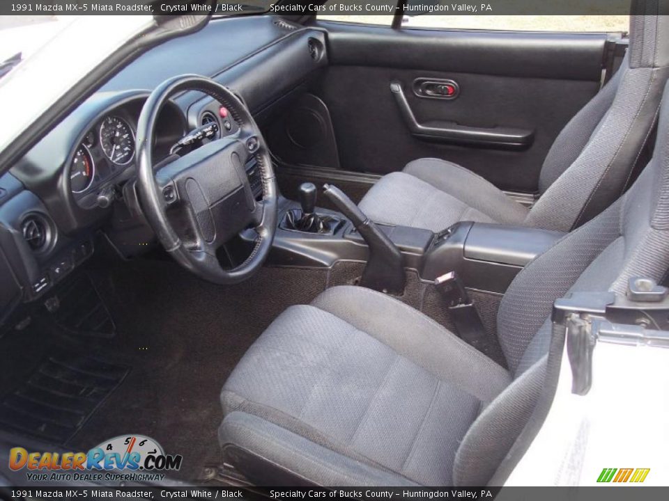 1991 Mazda MX-5 Miata Roadster Crystal White / Black Photo #35