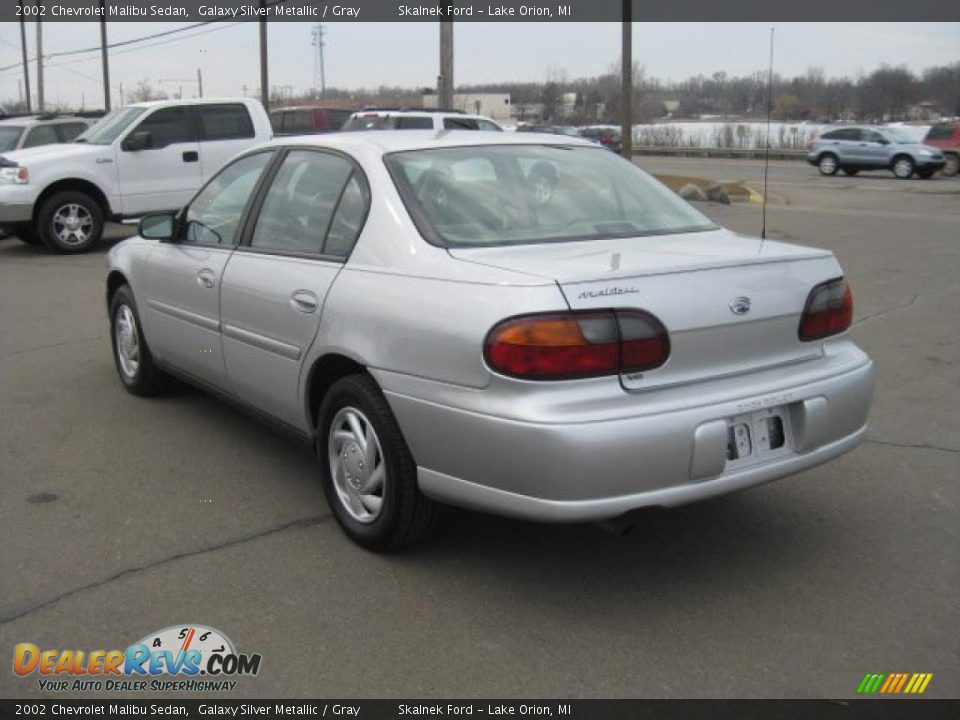 2002 Chevrolet Malibu Sedan Galaxy Silver Metallic / Gray Photo #5