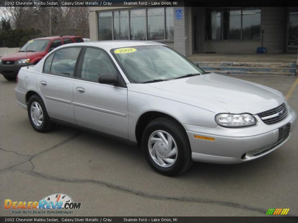 2002 Chevrolet Malibu Sedan Galaxy Silver Metallic / Gray Photo #12