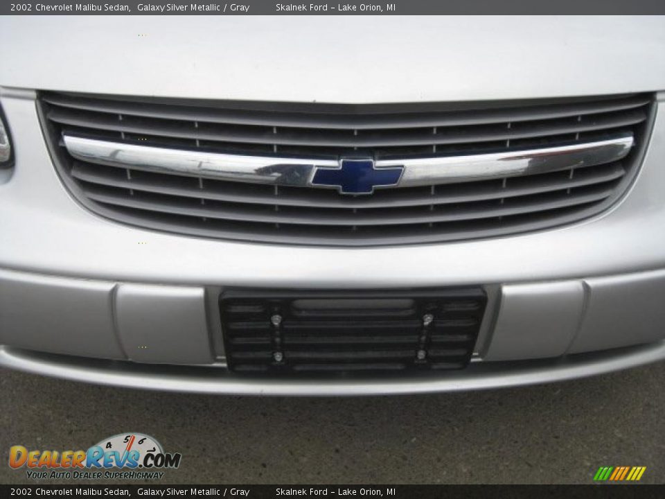 2002 Chevrolet Malibu Sedan Galaxy Silver Metallic / Gray Photo #15