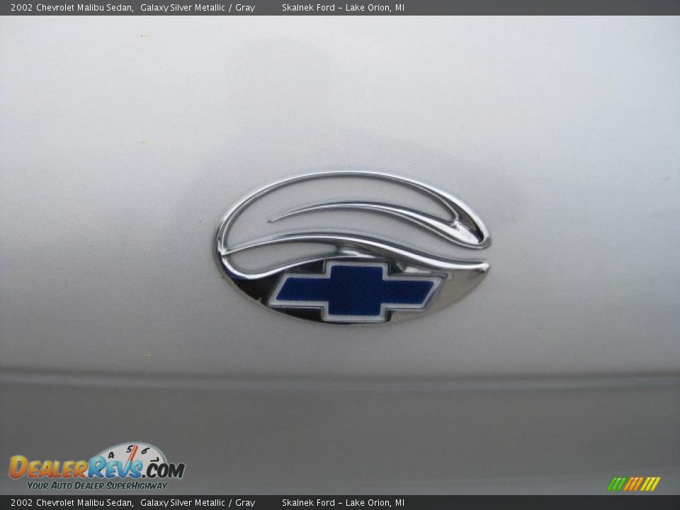 2002 Chevrolet Malibu Sedan Galaxy Silver Metallic / Gray Photo #18