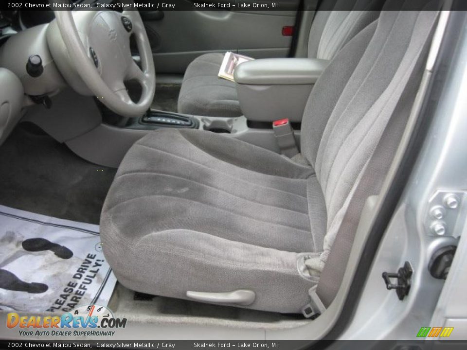 2002 Chevrolet Malibu Sedan Galaxy Silver Metallic / Gray Photo #20