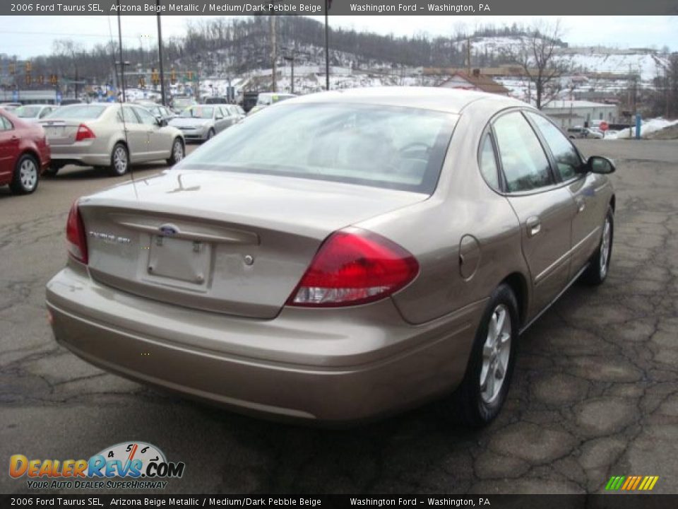 2006 Ford Taurus SEL Arizona Beige Metallic / Medium/Dark Pebble Beige Photo #4