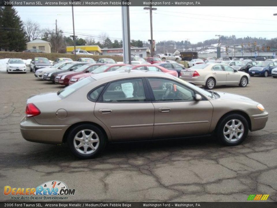 2006 Ford Taurus SEL Arizona Beige Metallic / Medium/Dark Pebble Beige Photo #5