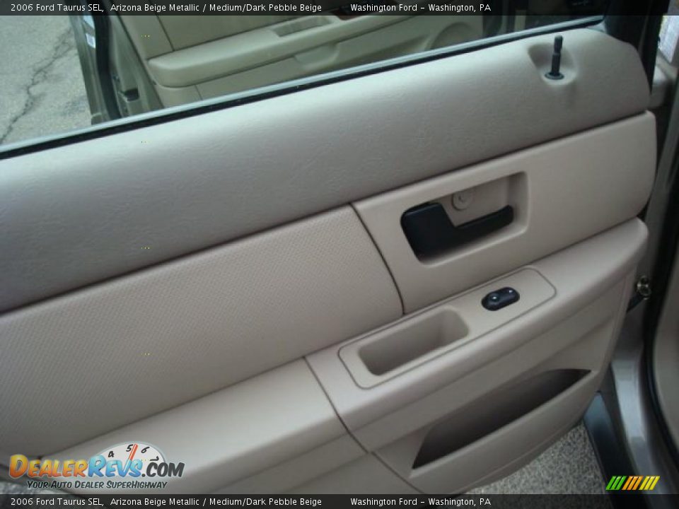 2006 Ford Taurus SEL Arizona Beige Metallic / Medium/Dark Pebble Beige Photo #14