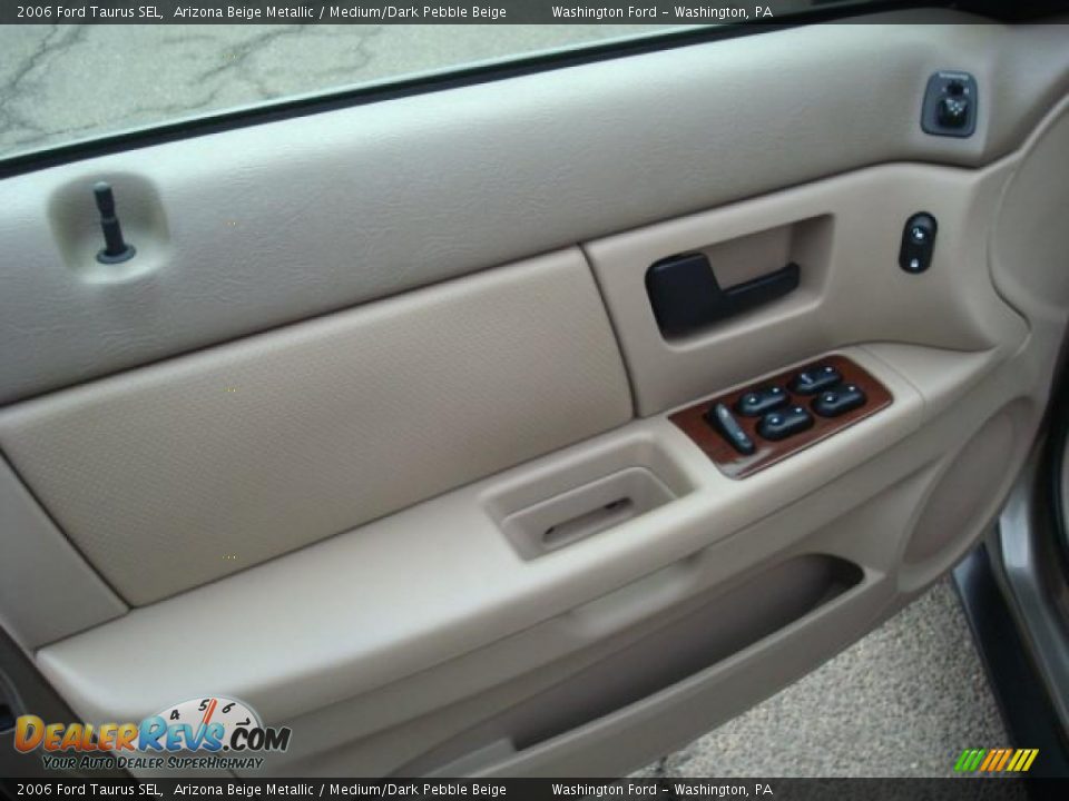 2006 Ford Taurus SEL Arizona Beige Metallic / Medium/Dark Pebble Beige Photo #15