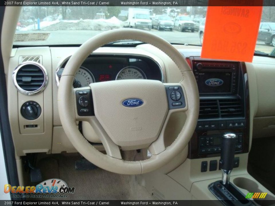 2007 Ford Explorer Limited 4x4 White Sand Tri-Coat / Camel Photo #15