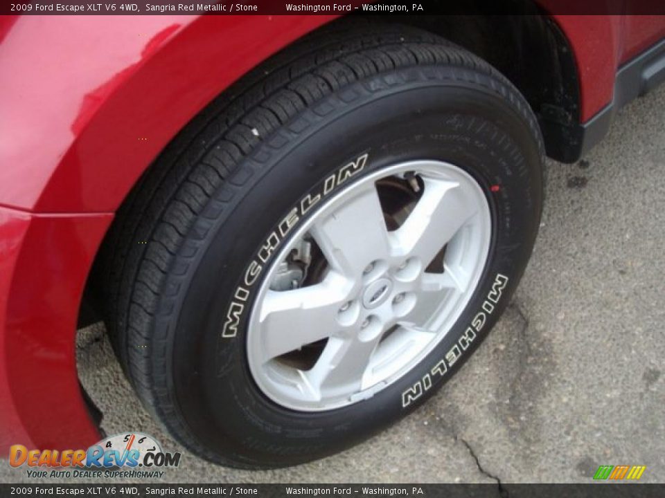 2009 Ford Escape XLT V6 4WD Sangria Red Metallic / Stone Photo #12