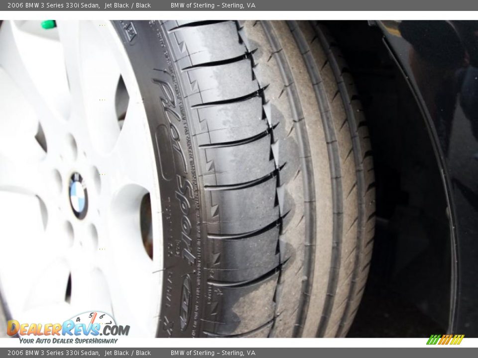 2006 BMW 3 Series 330i Sedan Jet Black / Black Photo #16