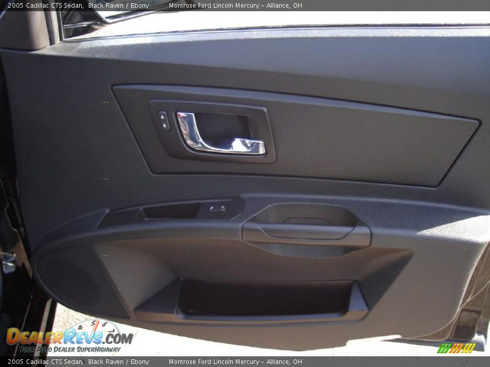 2005 Cadillac CTS Sedan Black Raven / Ebony Photo #18