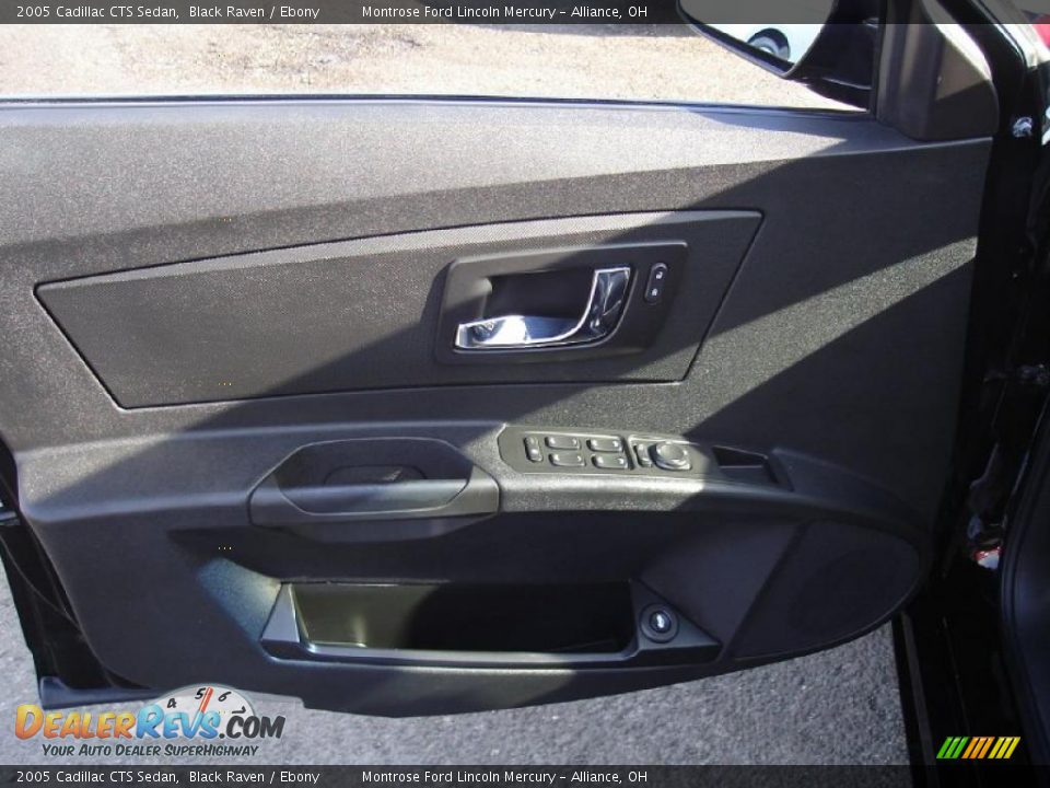 2005 Cadillac CTS Sedan Black Raven / Ebony Photo #21
