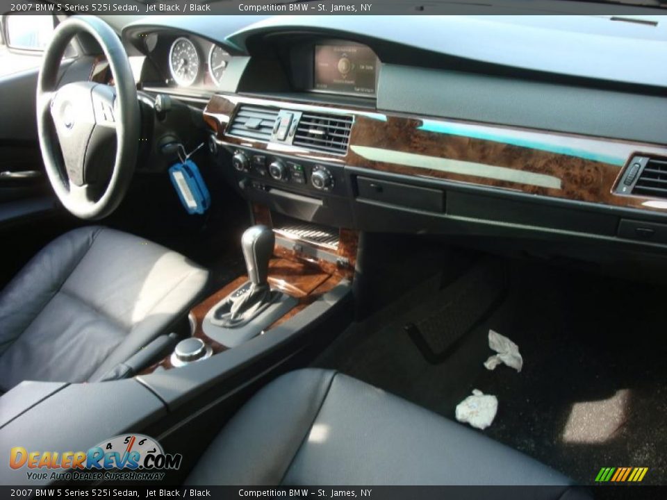 2007 BMW 5 Series 525i Sedan Jet Black / Black Photo #12