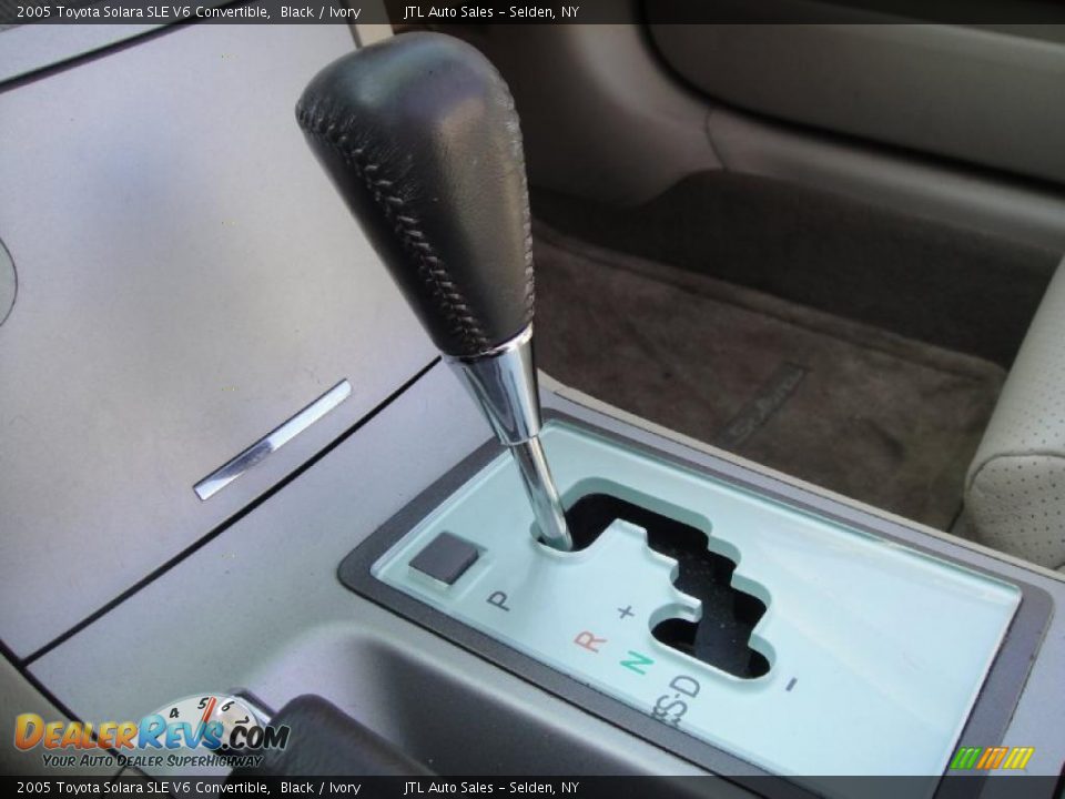 2005 Toyota Solara SLE V6 Convertible Black / Ivory Photo #15