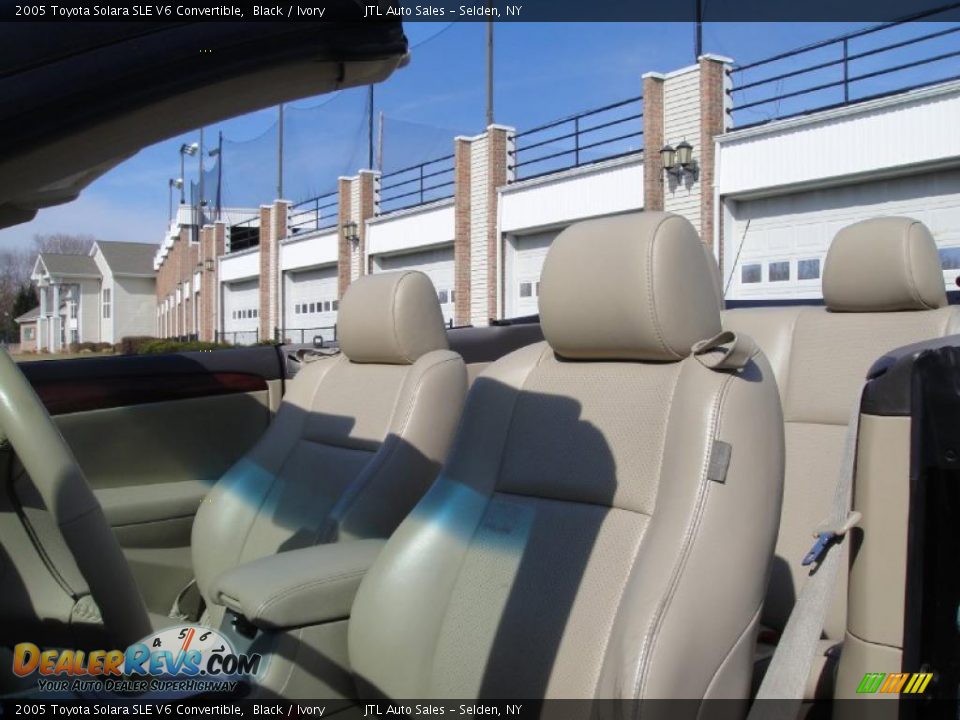 2005 Toyota Solara SLE V6 Convertible Black / Ivory Photo #16