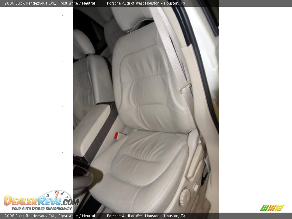 2006 Buick Rendezvous CXL Frost White / Neutral Photo #22