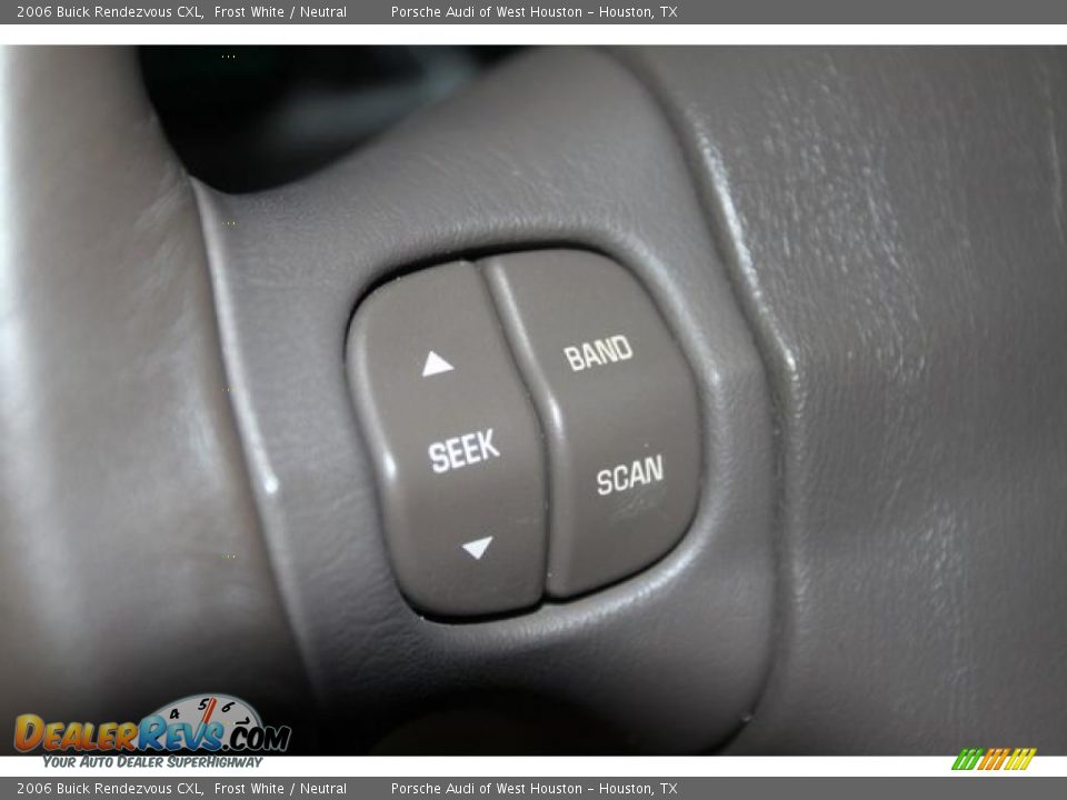2006 Buick Rendezvous CXL Frost White / Neutral Photo #25