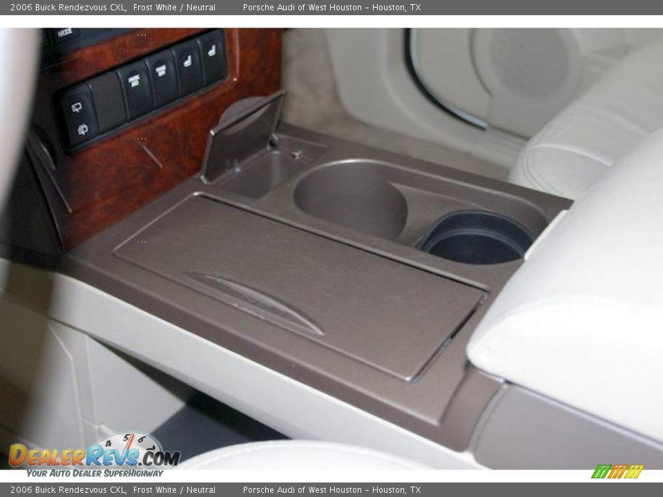 2006 Buick Rendezvous CXL Frost White / Neutral Photo #30
