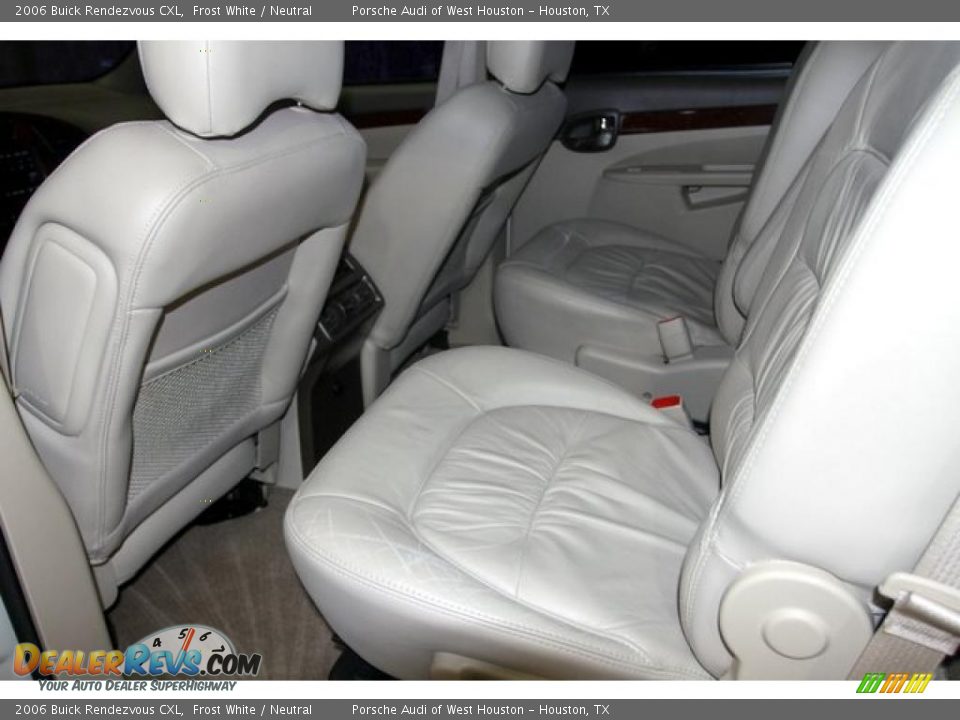 2006 Buick Rendezvous CXL Frost White / Neutral Photo #33