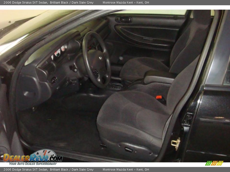 2006 Dodge Stratus SXT Sedan Brilliant Black / Dark Slate Grey Photo #9