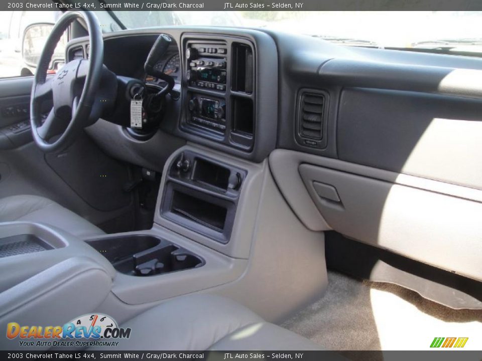 2003 Chevrolet Tahoe LS 4x4 Summit White / Gray/Dark Charcoal Photo #12