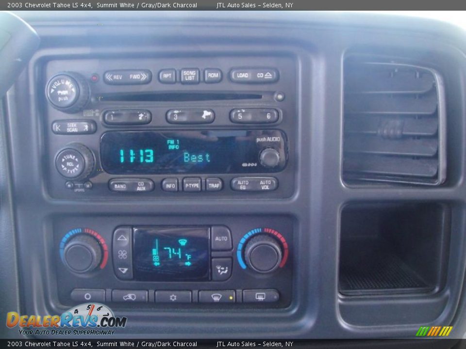 2003 Chevrolet Tahoe LS 4x4 Summit White / Gray/Dark Charcoal Photo #13