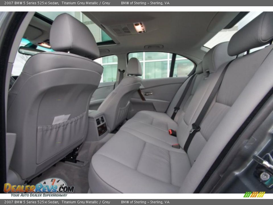 2007 BMW 5 Series 525xi Sedan Titanium Grey Metallic / Grey Photo #10