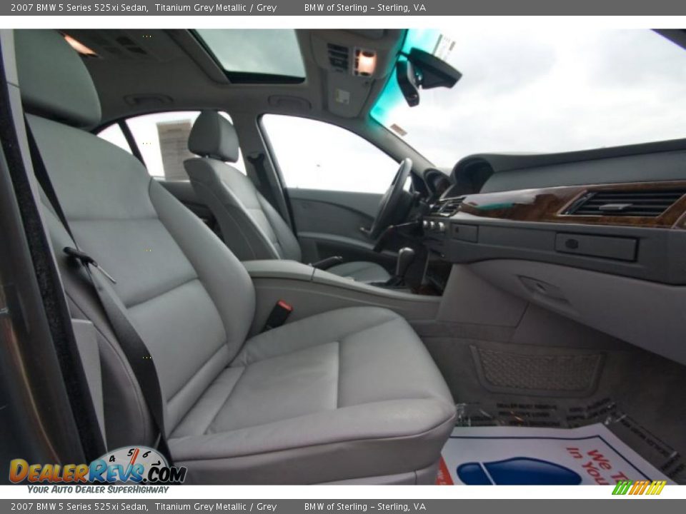 2007 BMW 5 Series 525xi Sedan Titanium Grey Metallic / Grey Photo #13
