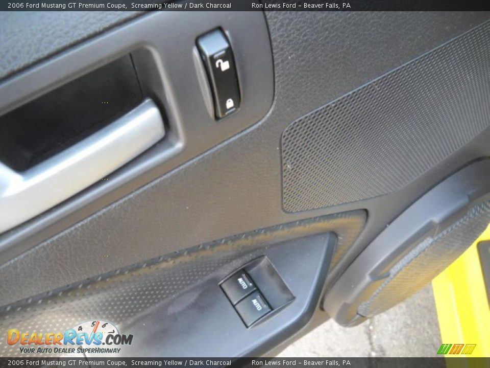 2006 Ford Mustang GT Premium Coupe Screaming Yellow / Dark Charcoal Photo #19