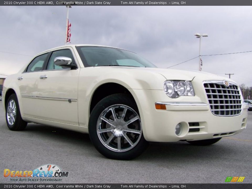 2010 Chrysler 300 C HEMI AWD Cool Vanilla White / Dark Slate Gray Photo #1