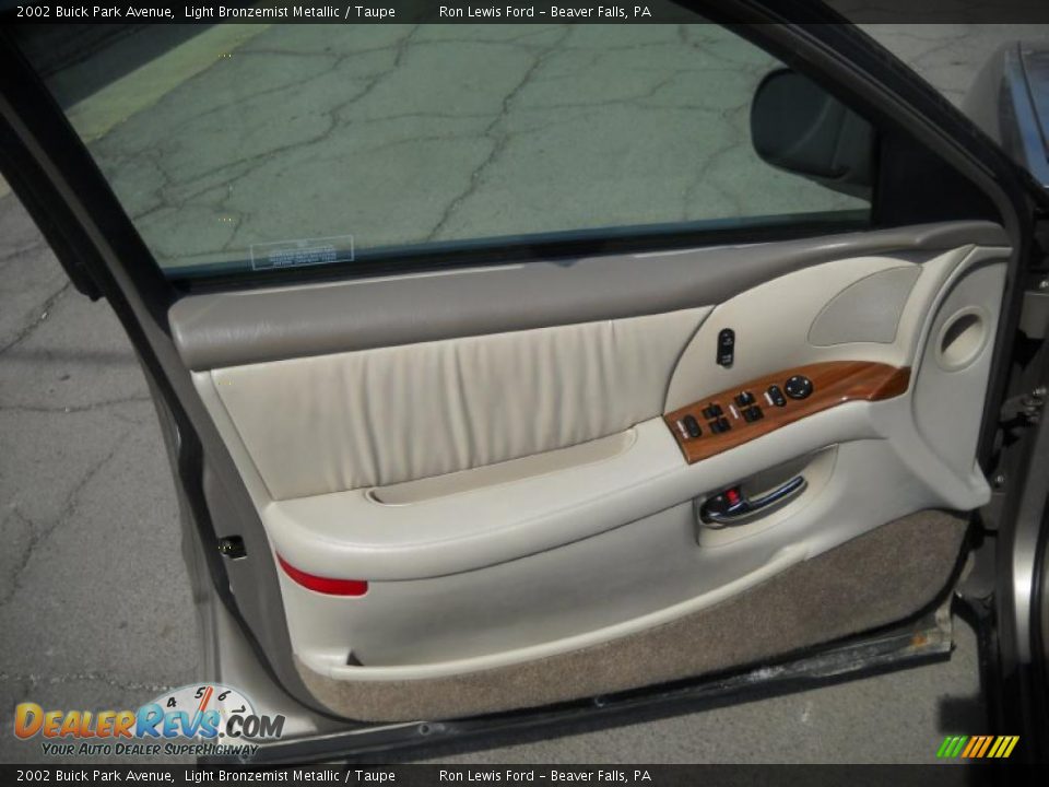 2002 Buick Park Avenue Light Bronzemist Metallic / Taupe Photo #6